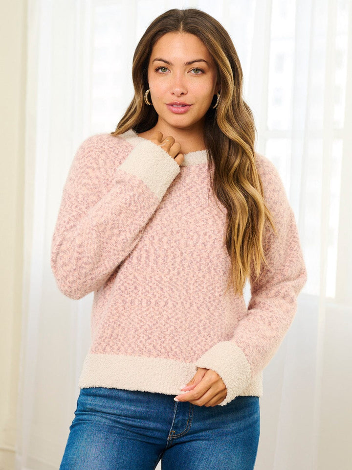 WOMEN'S LONG SLEEVE COLORBLOCK FUZZY PULLOVER SWEATER