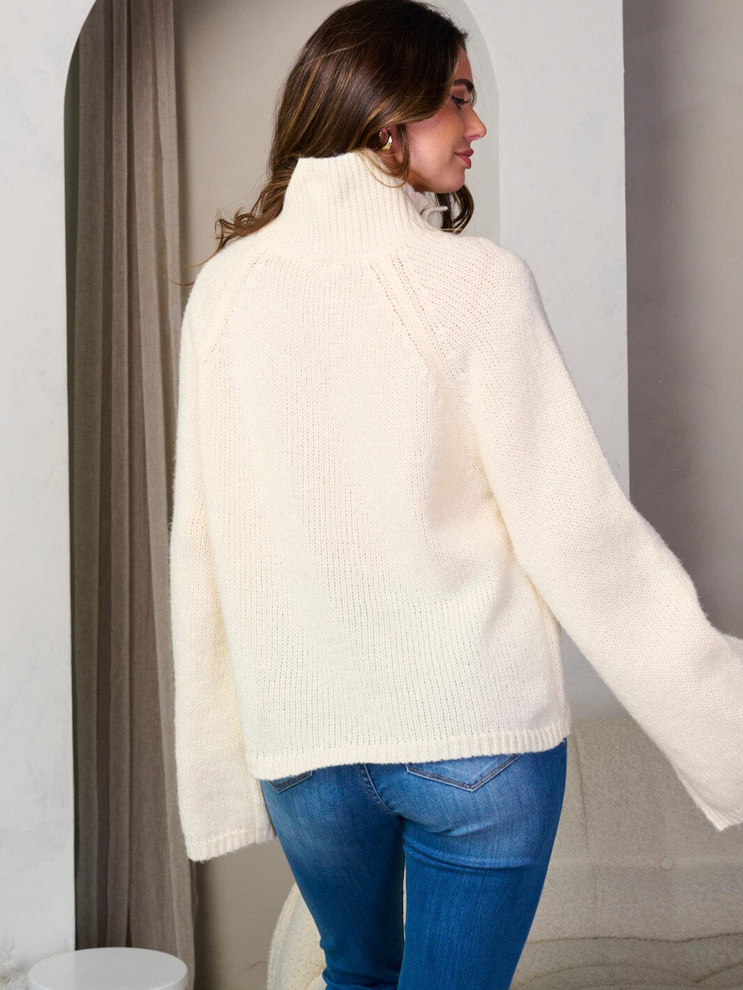 WOMEN'S LONG BELL SLEEVE TURTLE NECK PULLOVER SWEATER