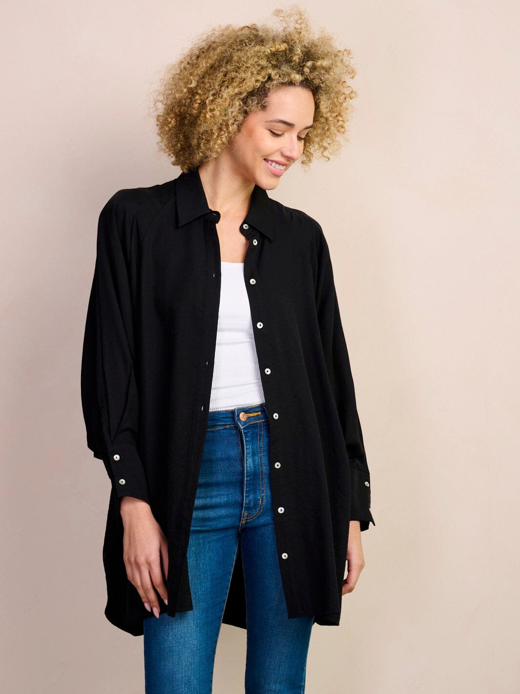 WOMEN'S LONG SLEEVE BUTTON UP OVERSIZED TOP