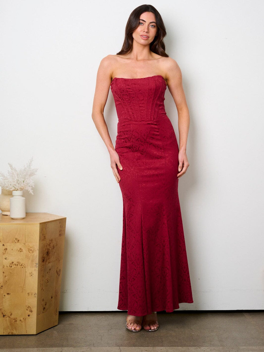 WOMEN'S SLEEVELESS DETAILED BODYCON GOWN MAXI DRESS