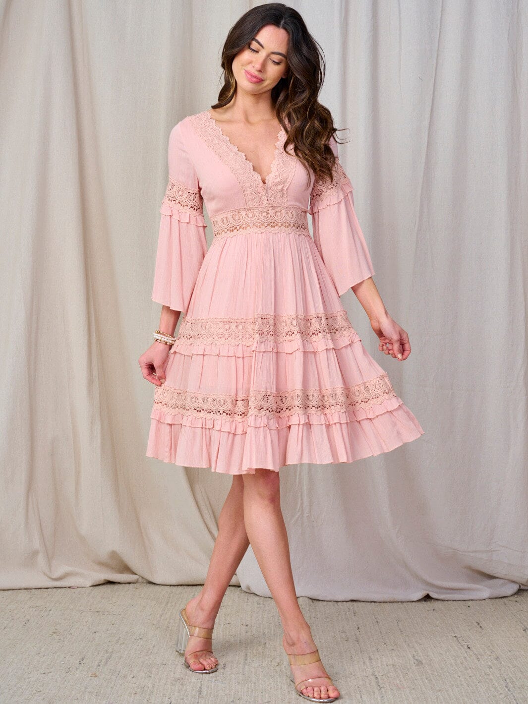 WOMEN'S 3/4 SLEEVE V-NECK CROCHET DETAILED MINI DRESS