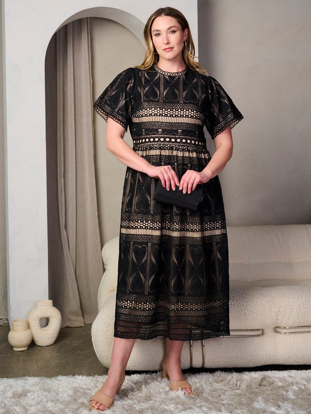 PLUS SIZE SHORT SLEEVE EYELET DETAILED TIERED MAXI DRESS