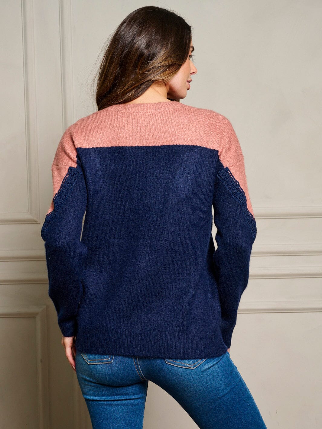WOMEN'S LONG SLEEVE PULLOVER COLORBLOCK SWEATER