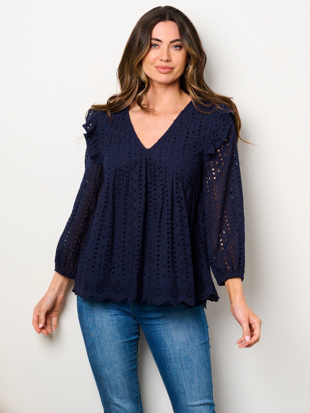 WOMEN'S LONG SLEEVE V-NECK RUFFLE EYELET BLOUSE TOP