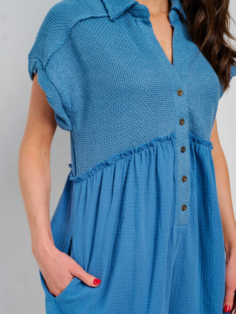 WOMEN'S SHORT SLEEVE FRONT POCKETS BUTTON UP ROMPER