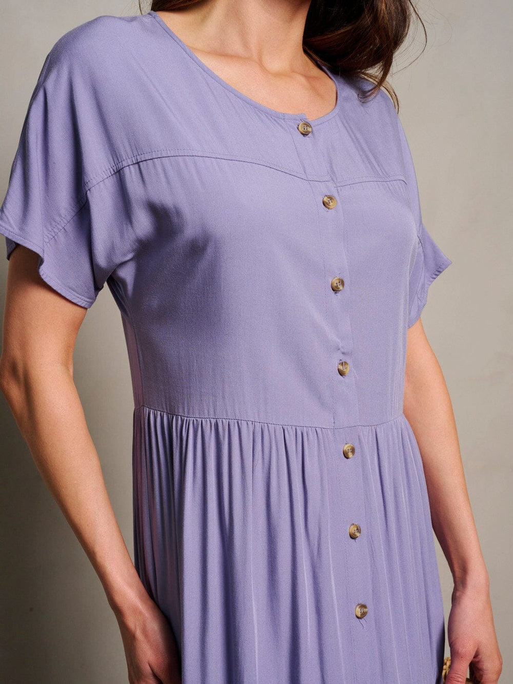 WOMEN'S SHORT SLEEVE TIERED BUTTON UP MAXI DRESS