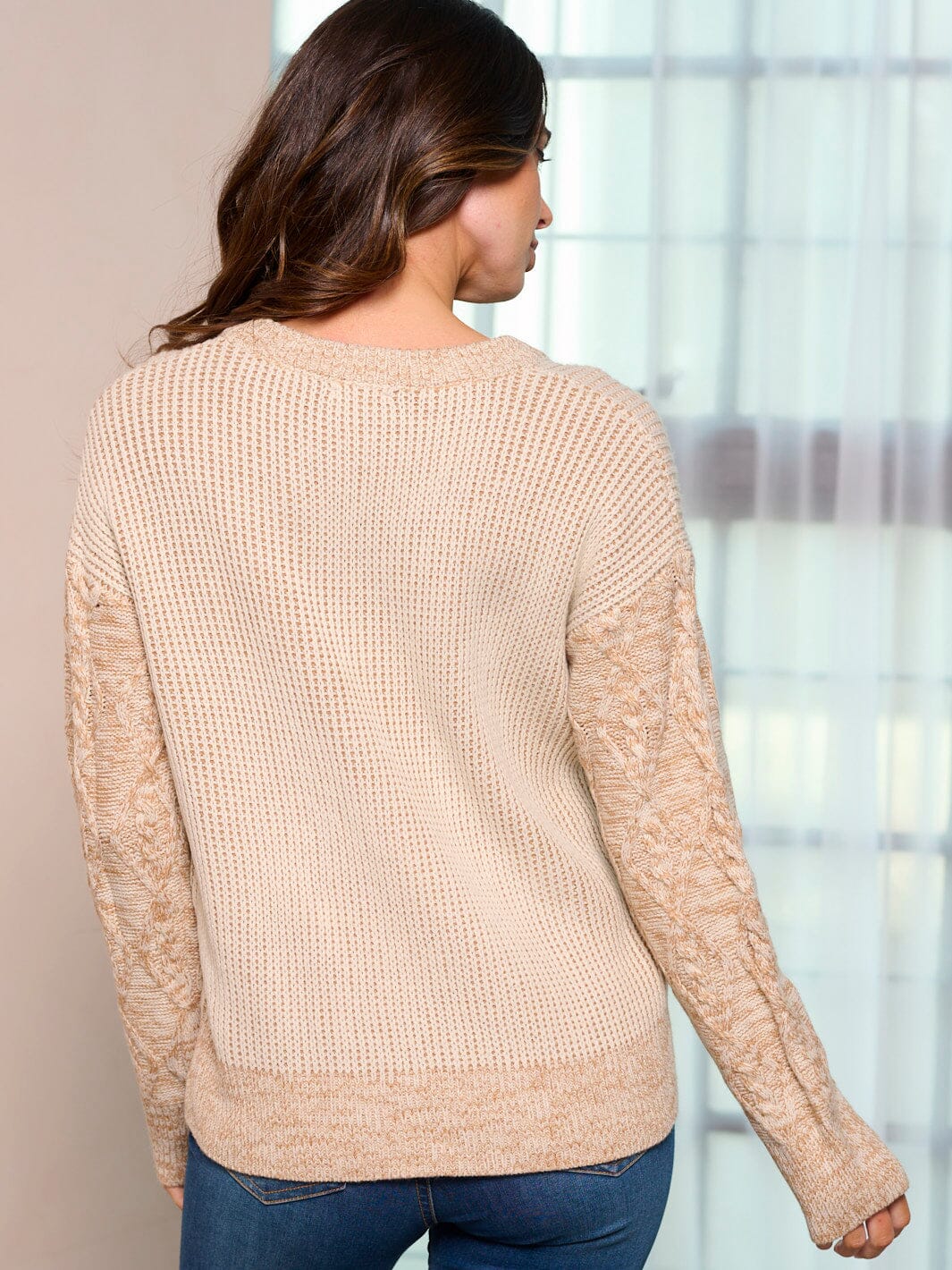 WOMEN'S LONG SLEEVE V-NECKDETAILED PULLOVER SWEATER