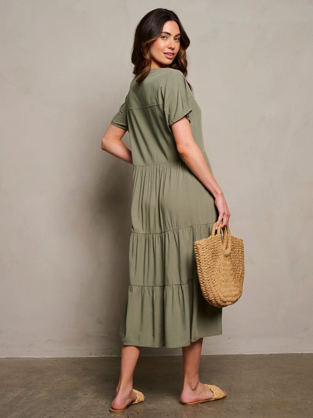WOMEN'S SHORT SLEEVE TIERED BUTTON UP MAXI DRESS