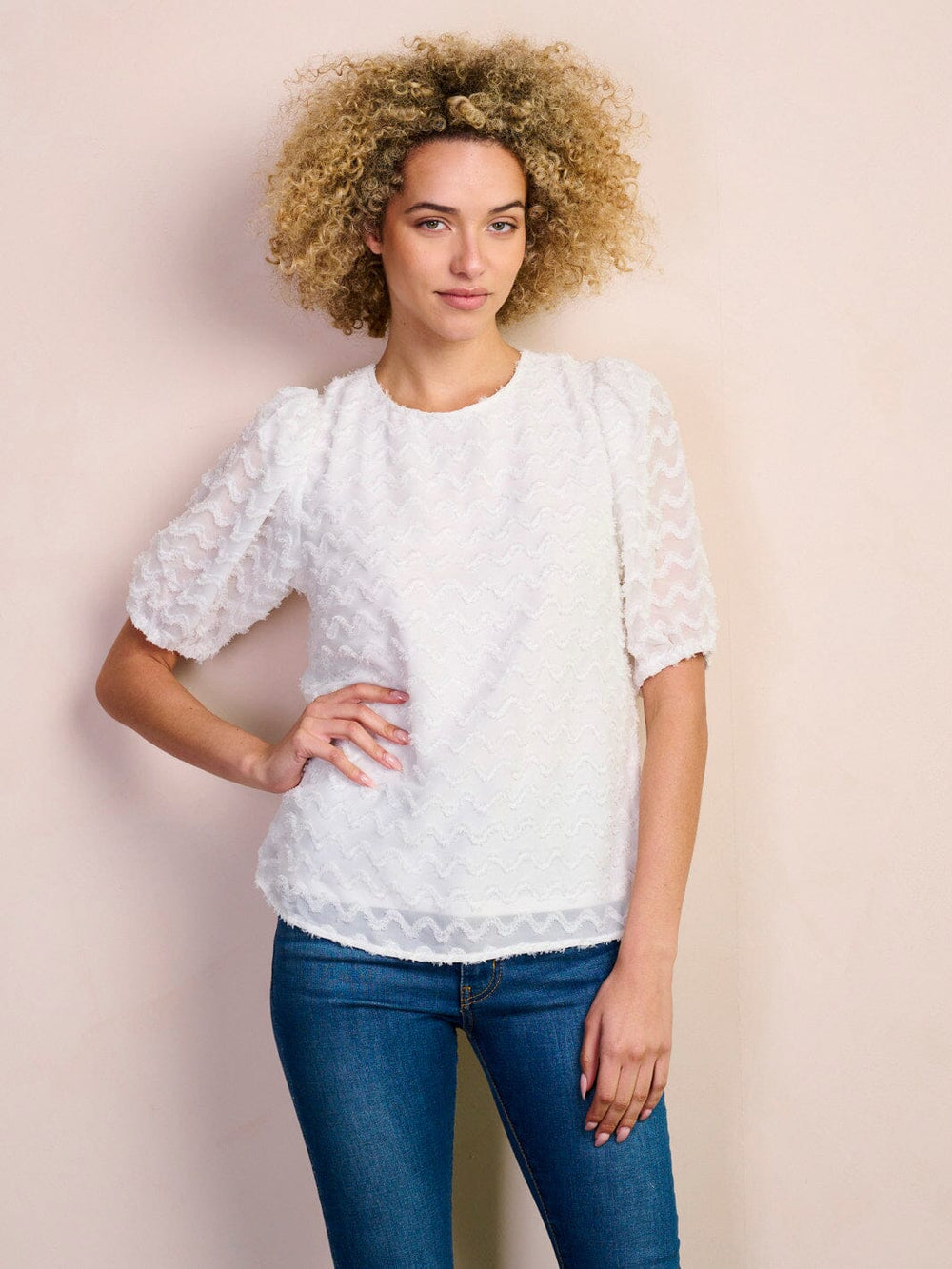 WOMEN'S SHORT SLEEVE DETAILED BLOUSE TOP