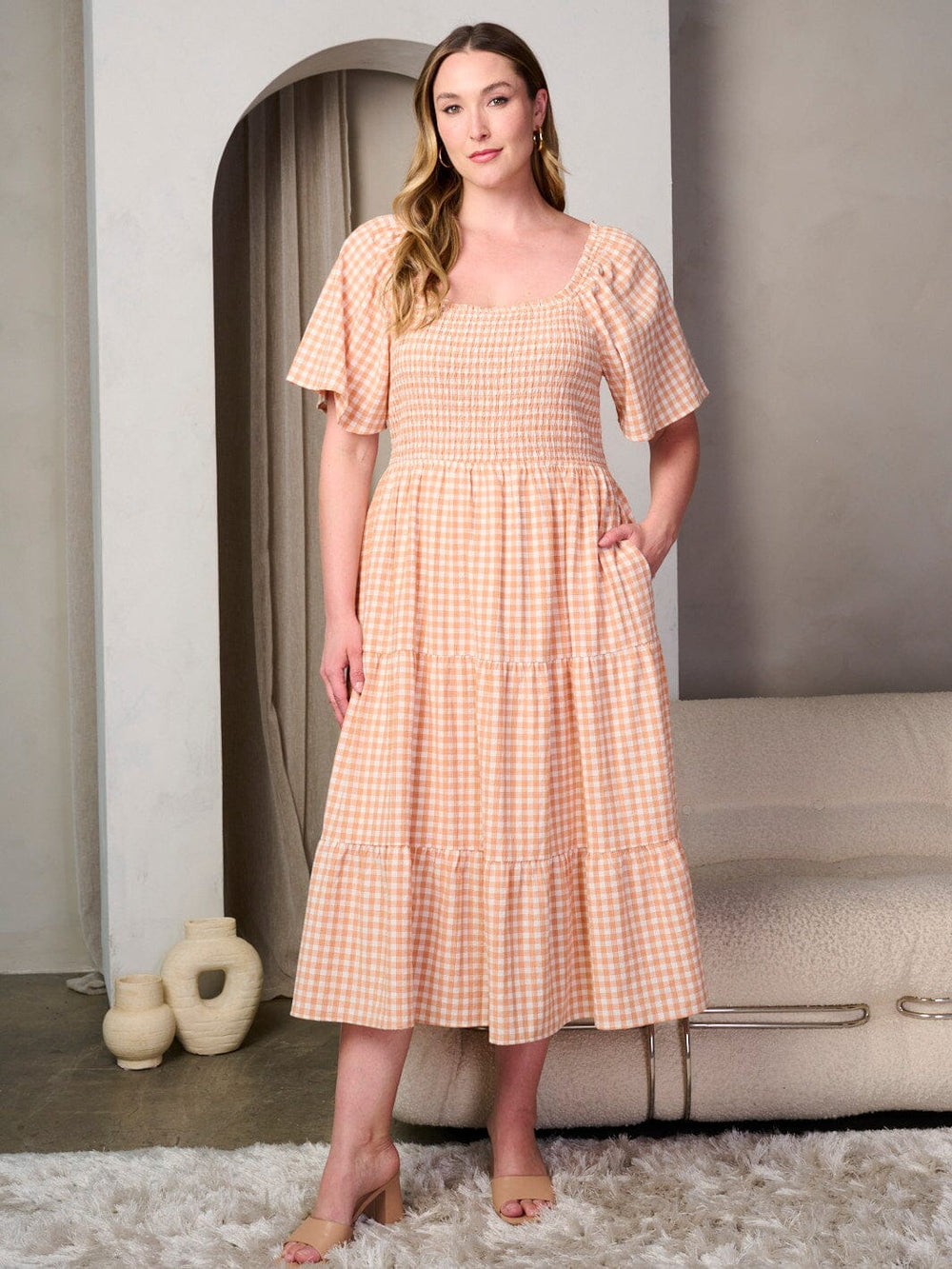 PLUS SIZE SHORT SLEEVE SMOCK POCKETS TIERED PLAID MAXI DRESS