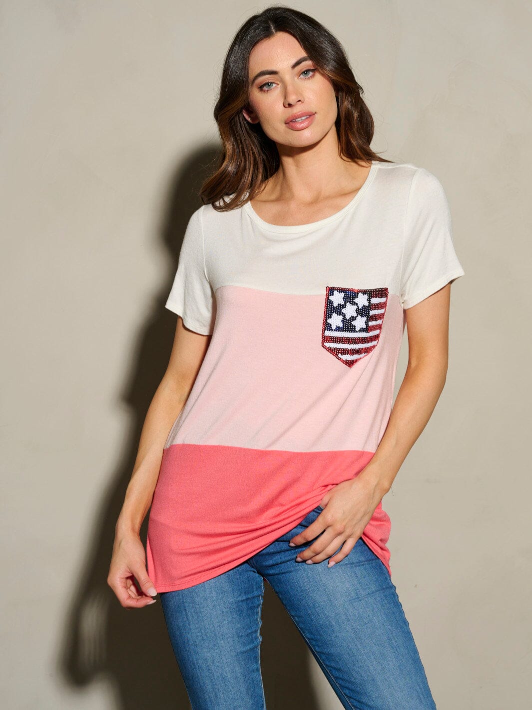 WOMEN'S SHORT SLEEVE COLOR BLOCK POCKET FLAG PATCH TOP