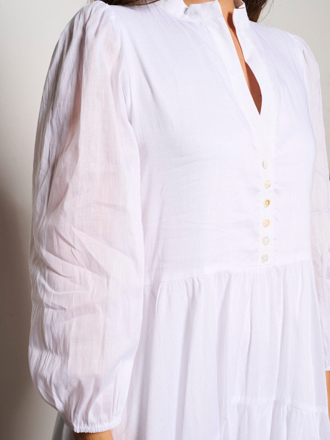 WOMEN'S LONG SLEEVE V-NECK BUTTON UP TIERED MAXI DRESS