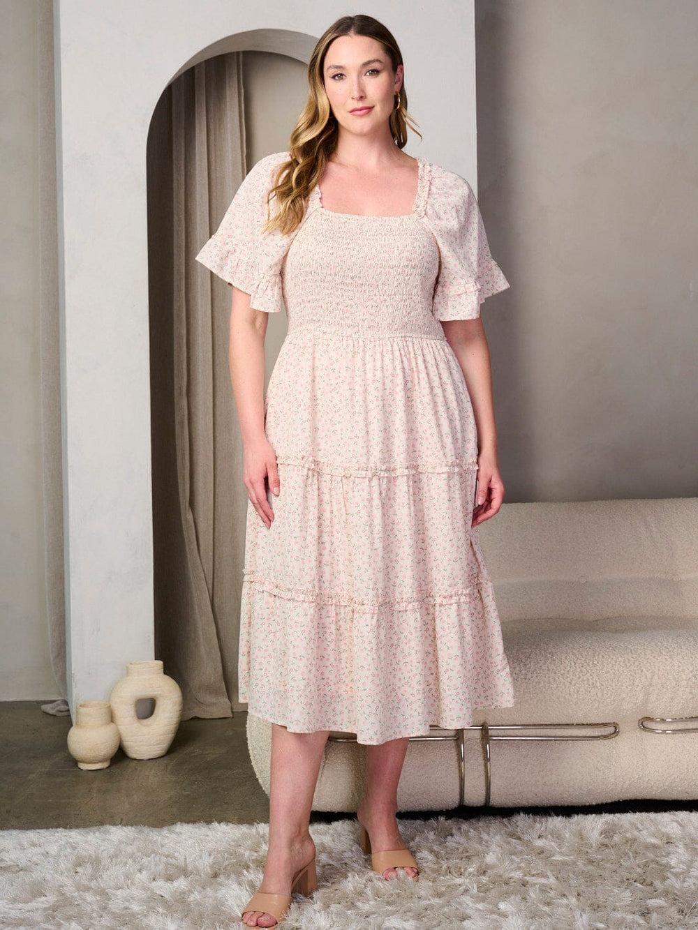 PLUS SIZE SHORT SLEEVE SMOCK TIERED FLORAL MAXI DRESS