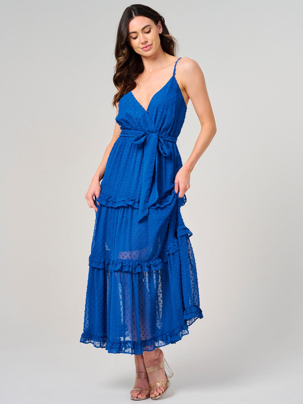 WOMEN'S SLEEVELESS SURPLICE SWISS DOT TIERED MAXI DRESS