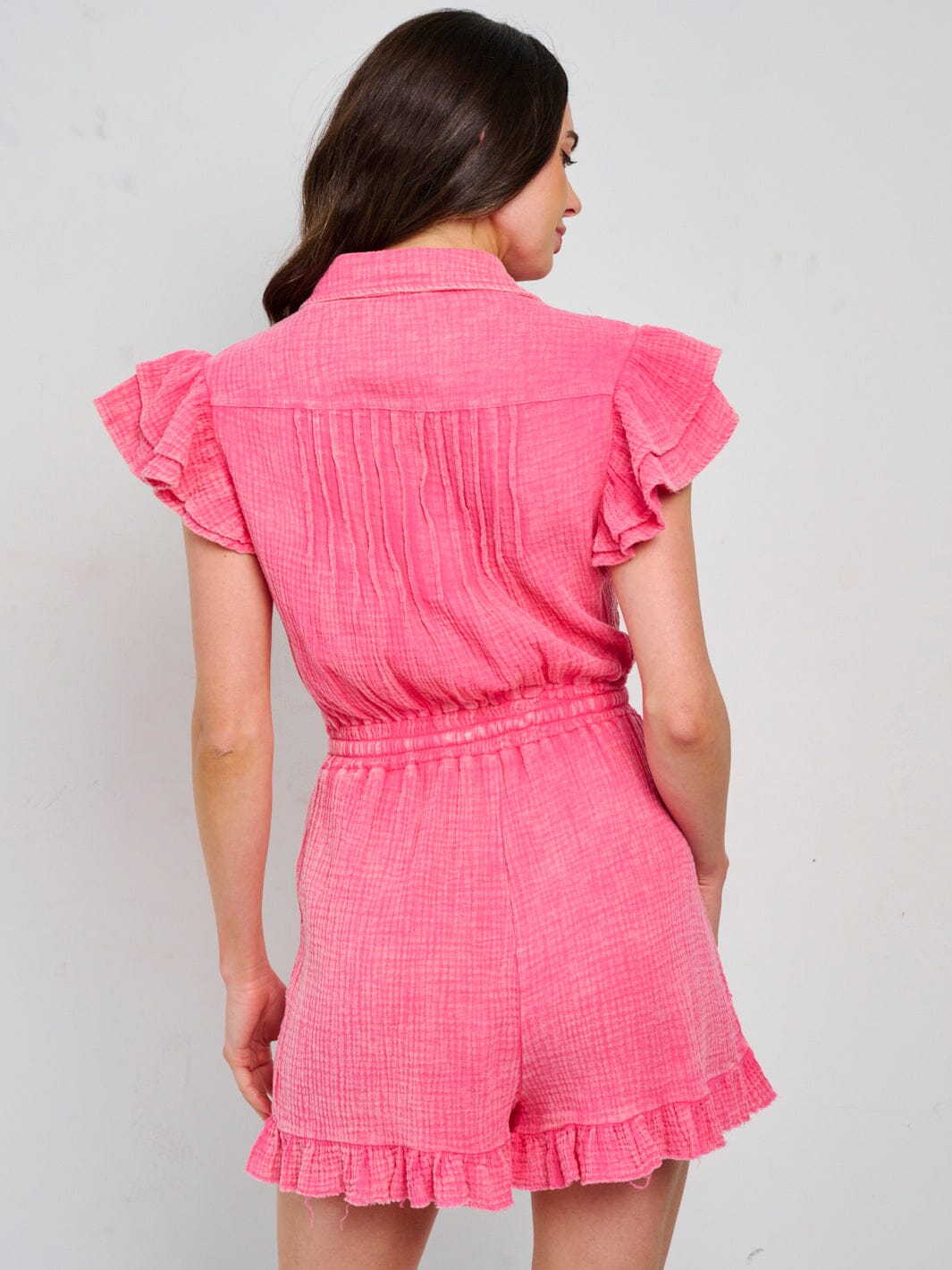 WOMEN'S SHORT RUFFLE SLEEVE BUTTON UP WASHED ROMPER