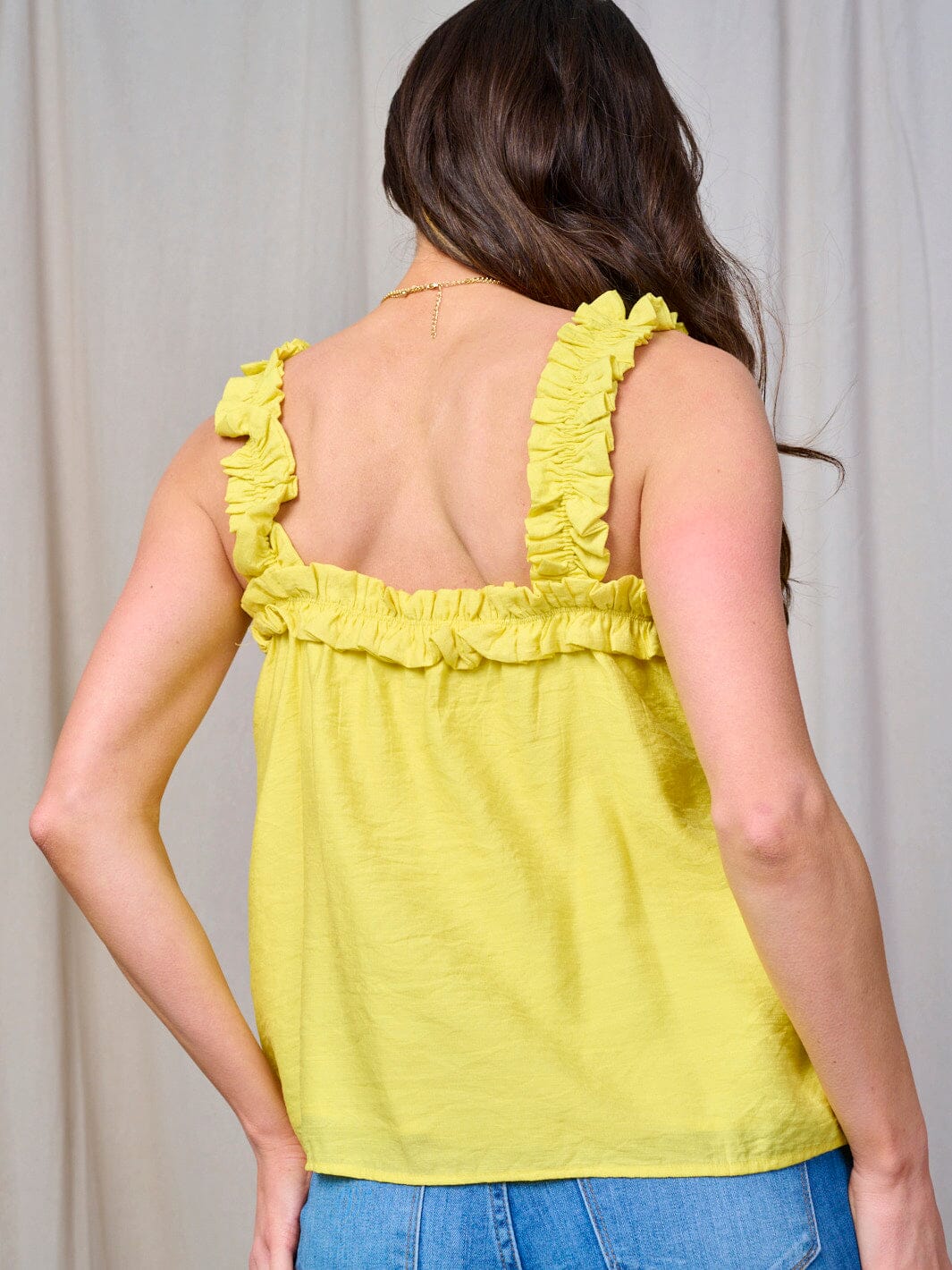 WOMEN'S SLEEVELESS RUFFLE ELSATIC TRIM TANK TOP