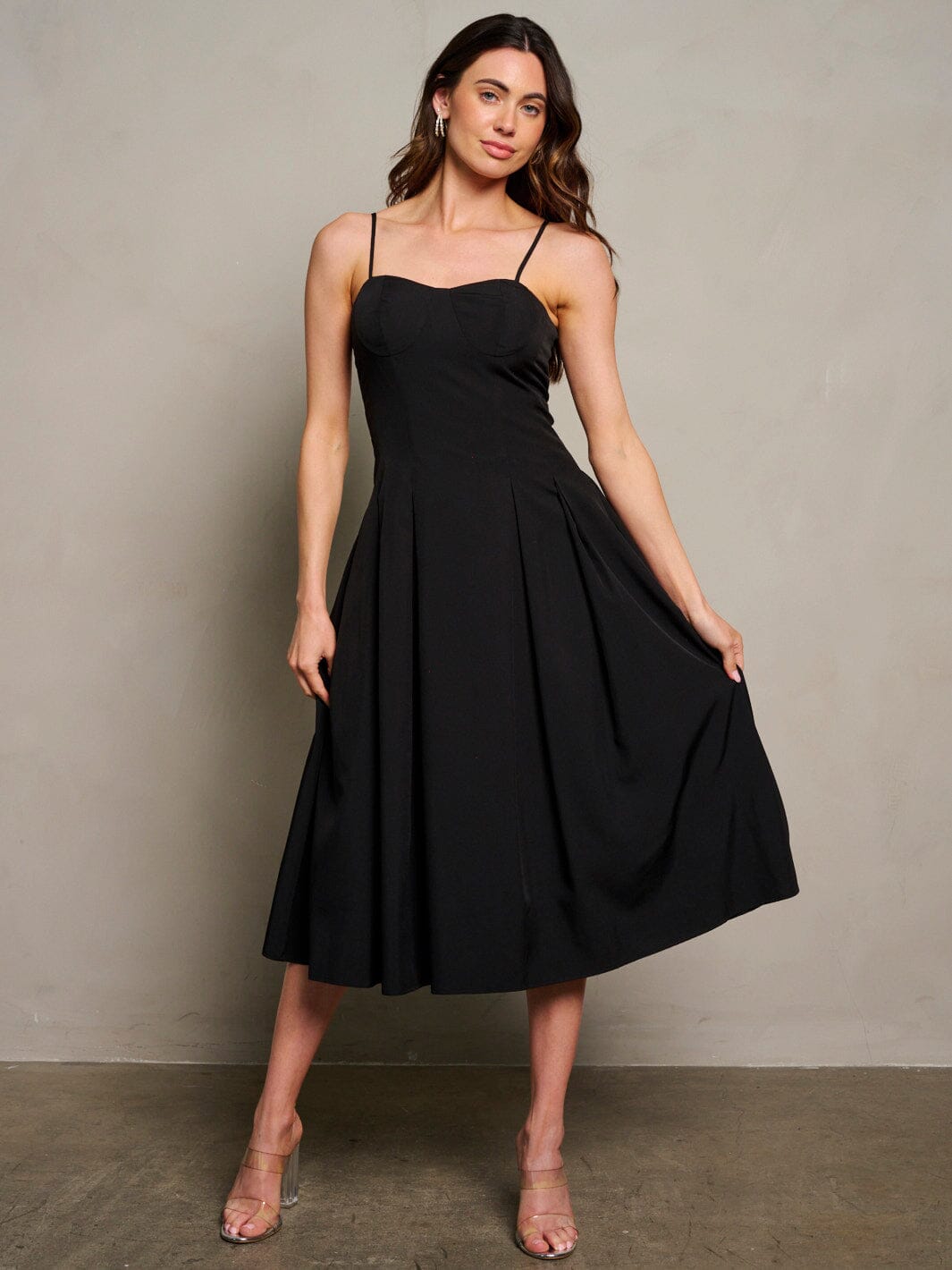 WOMEN'S SLEEVELESS FIT & FLARE MIDI DRESS