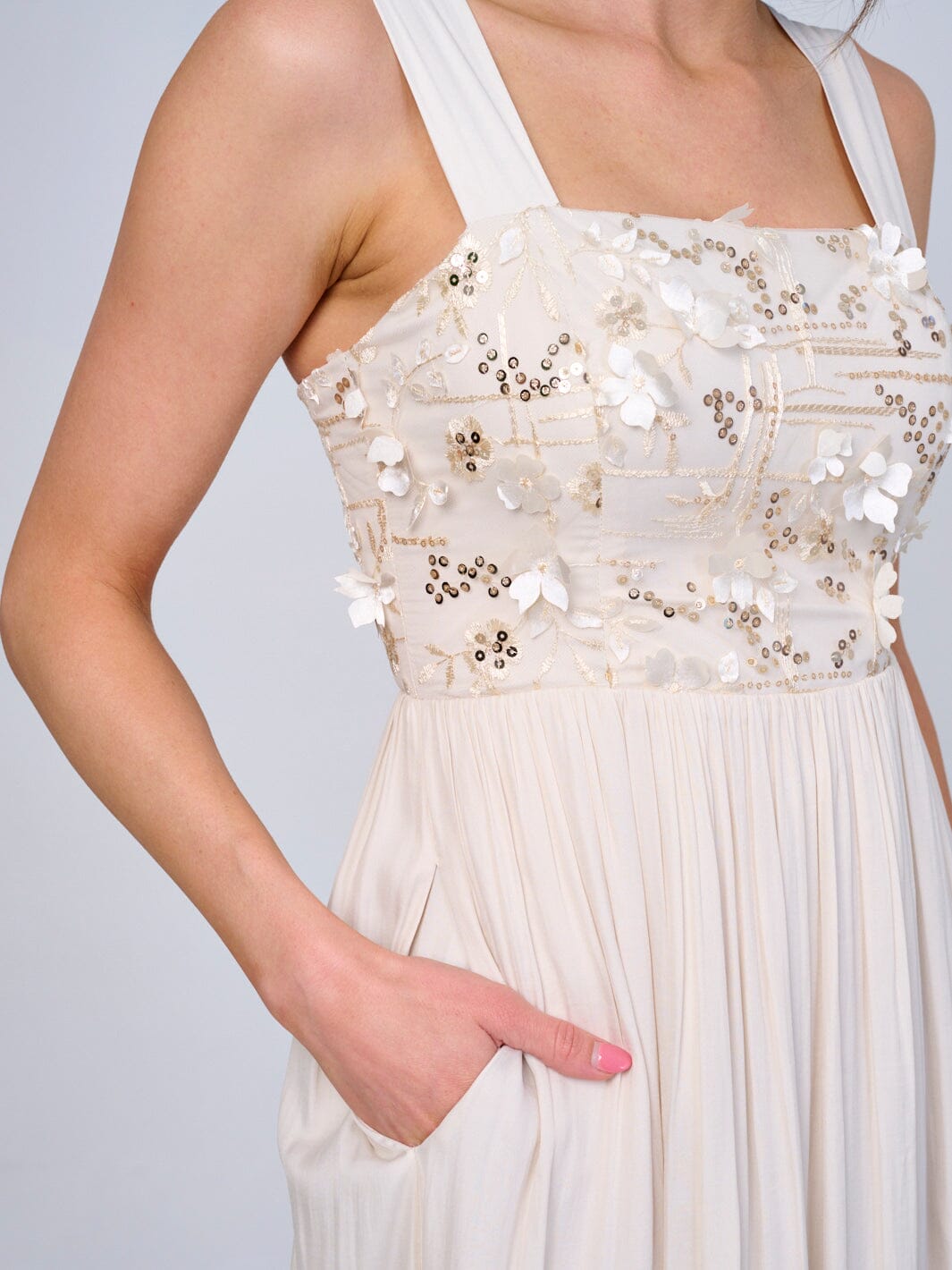 WOMEN'S SLEEVELESS FLORAL SEQUINS FRONT POCKETS MAXI DRESS