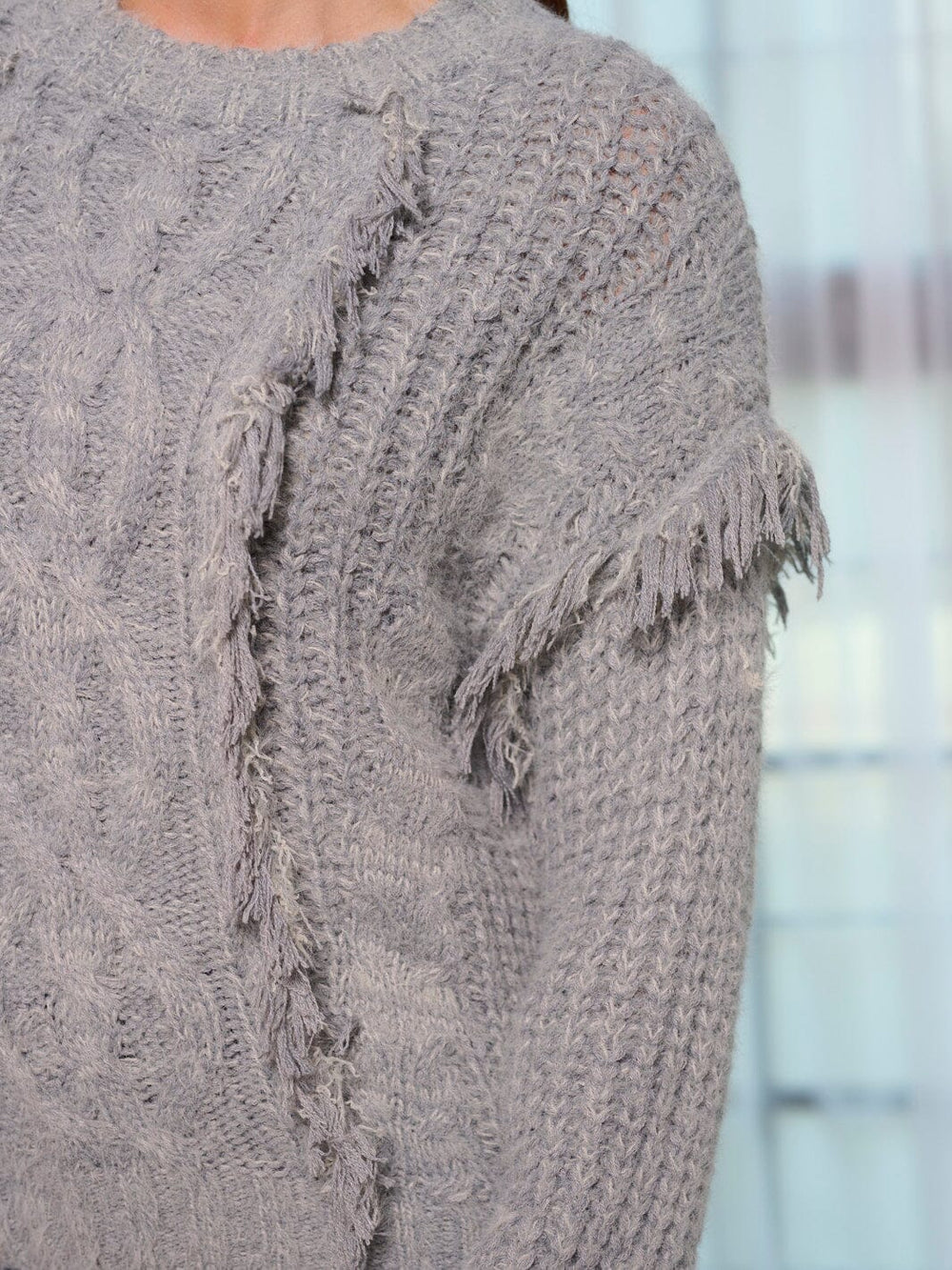 WOMEN'S LONG SLEEVE FRINGE KNIT PULLOVER SWEATER