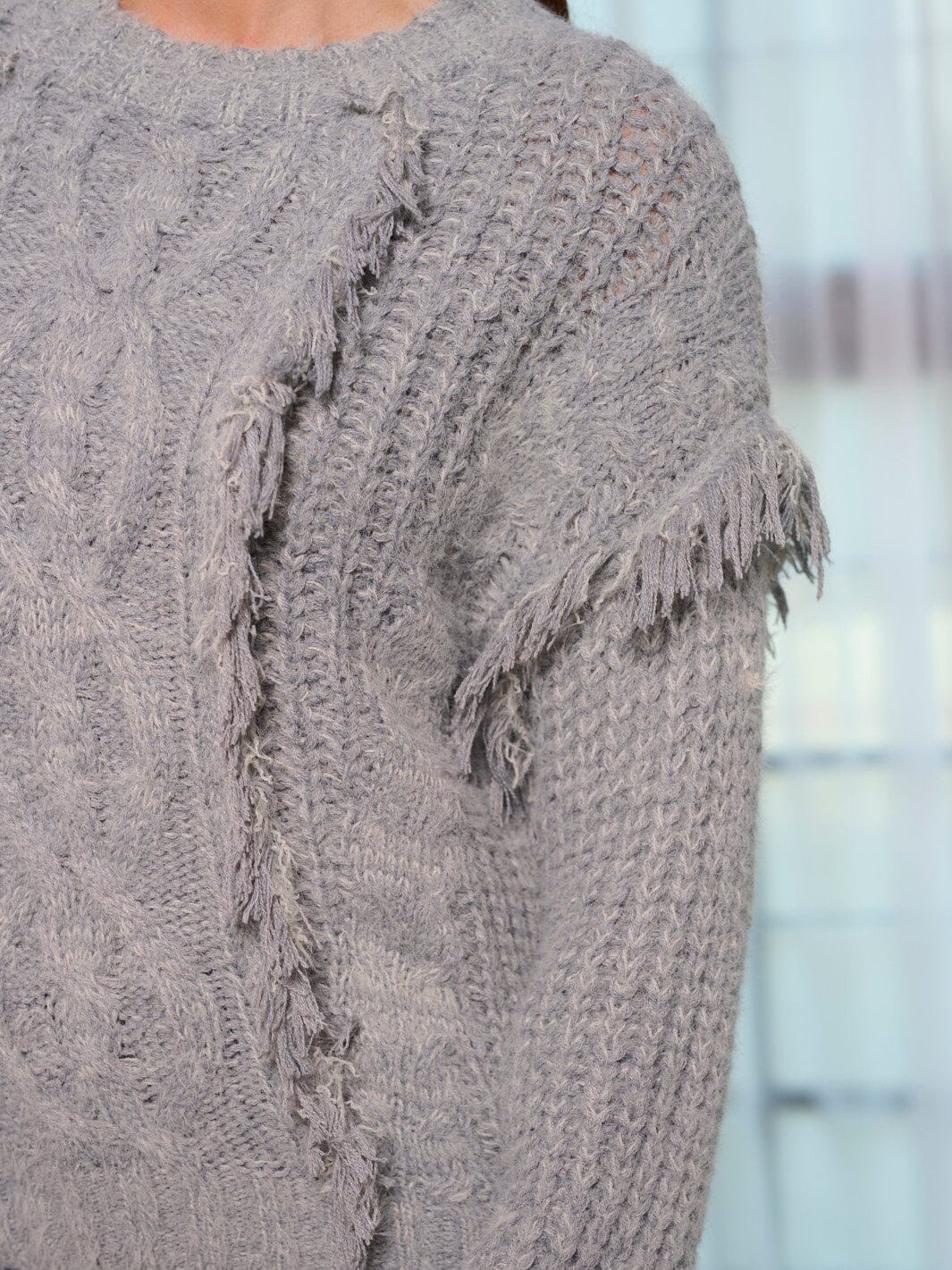 WOMEN'S LONG SLEEVE FRINGE KNIT PULLOVER SWEATER