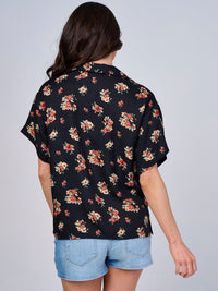 WOMEN'S SHORT SLEEVE V-NECK FLORAL PRINT BLOUSE
