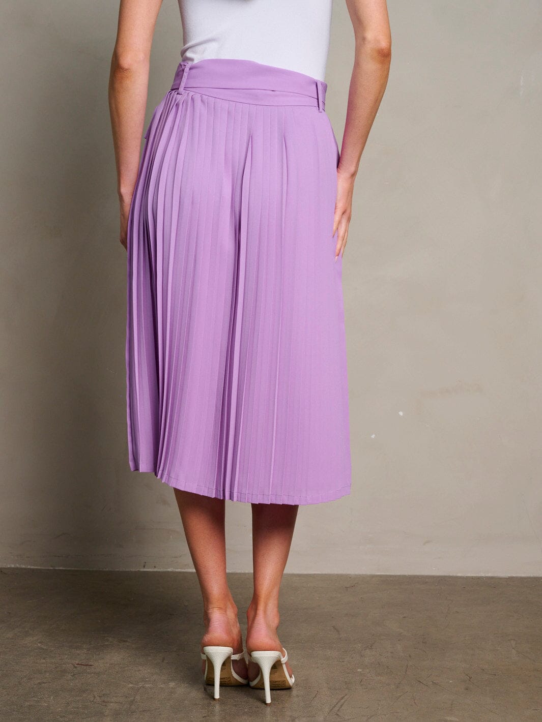 WOMEN'S ZIP UP BELTED PLEATED MIDI SKIRT