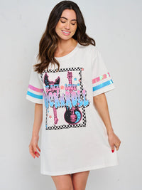 WOMEN'S SHORT SLEEVE FRONT POCKETS GRAPHIC MINI DRESS