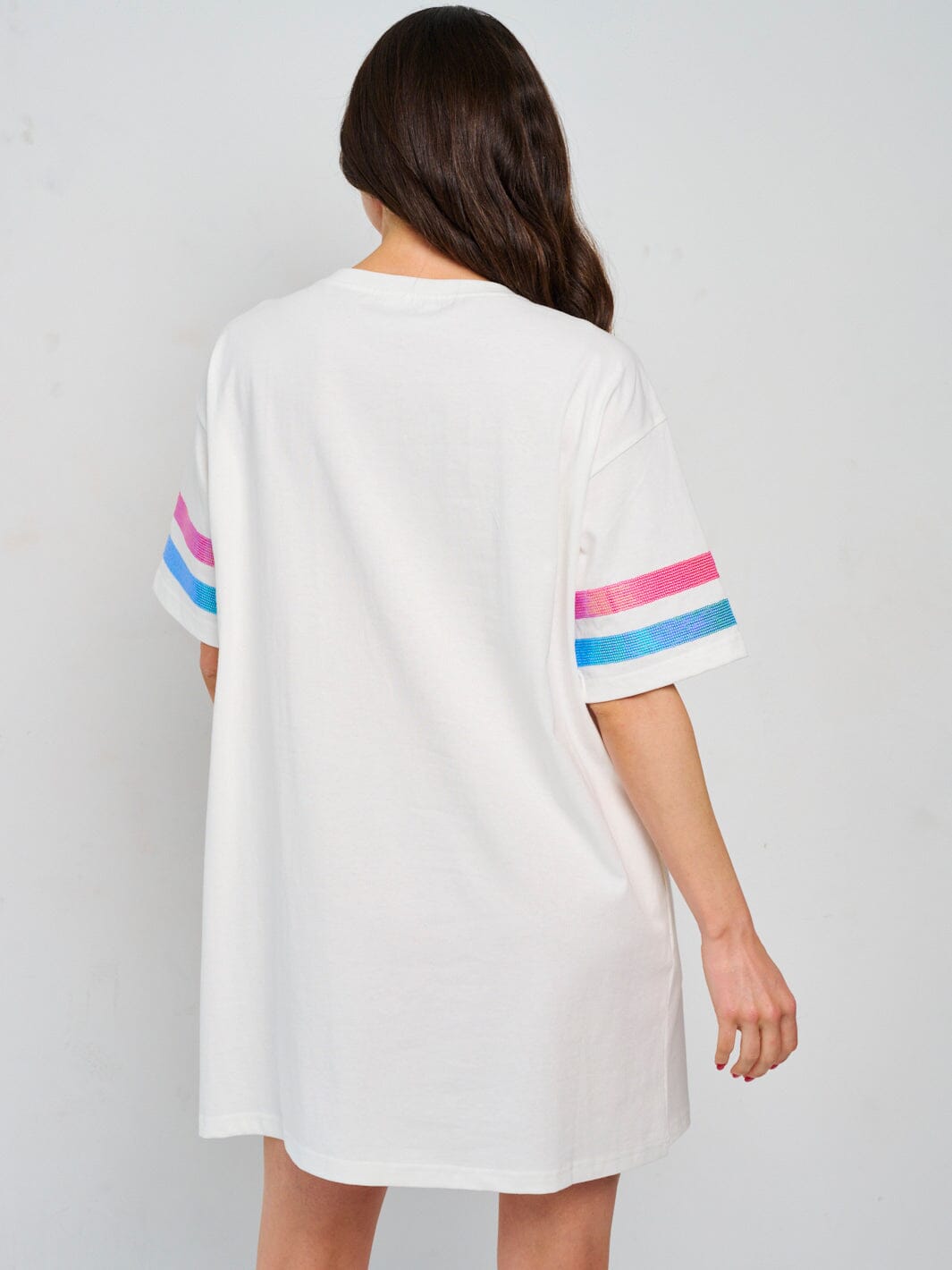 WOMEN'S SHORT SLEEVE FRONT POCKETS GRAPHIC MINI DRESS