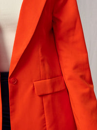 WOMEN'S LONG SLEEVE BUTTON CLOSURE BLAZER