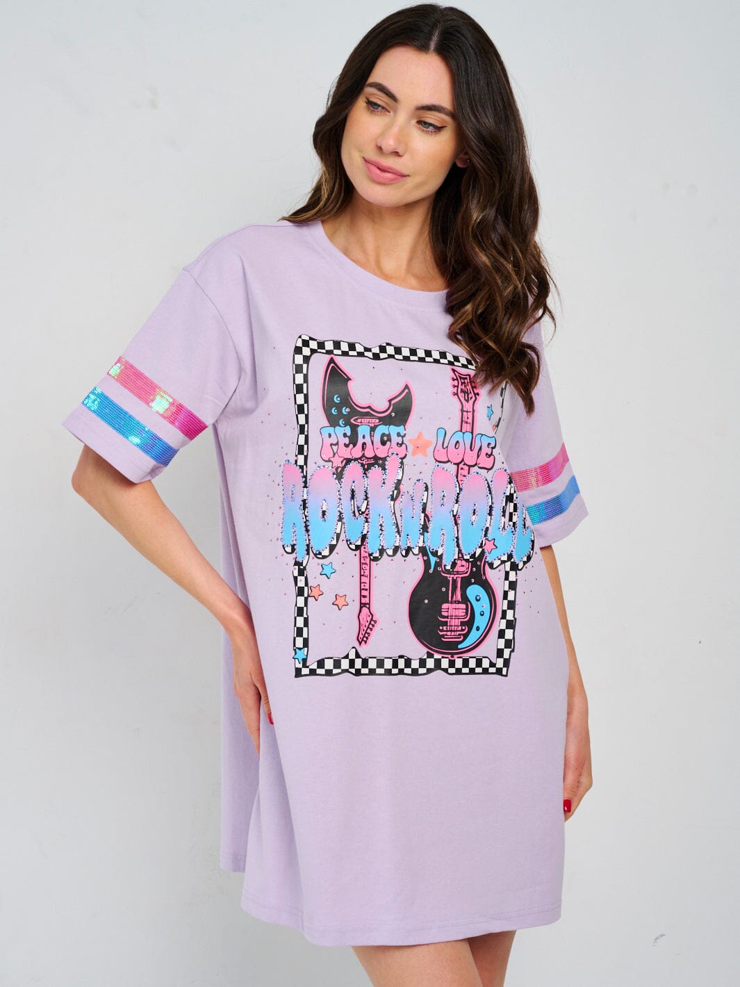 WOMEN'S SHORT SLEEVE FRONT POCKETS GRAPHIC MINI DRESS