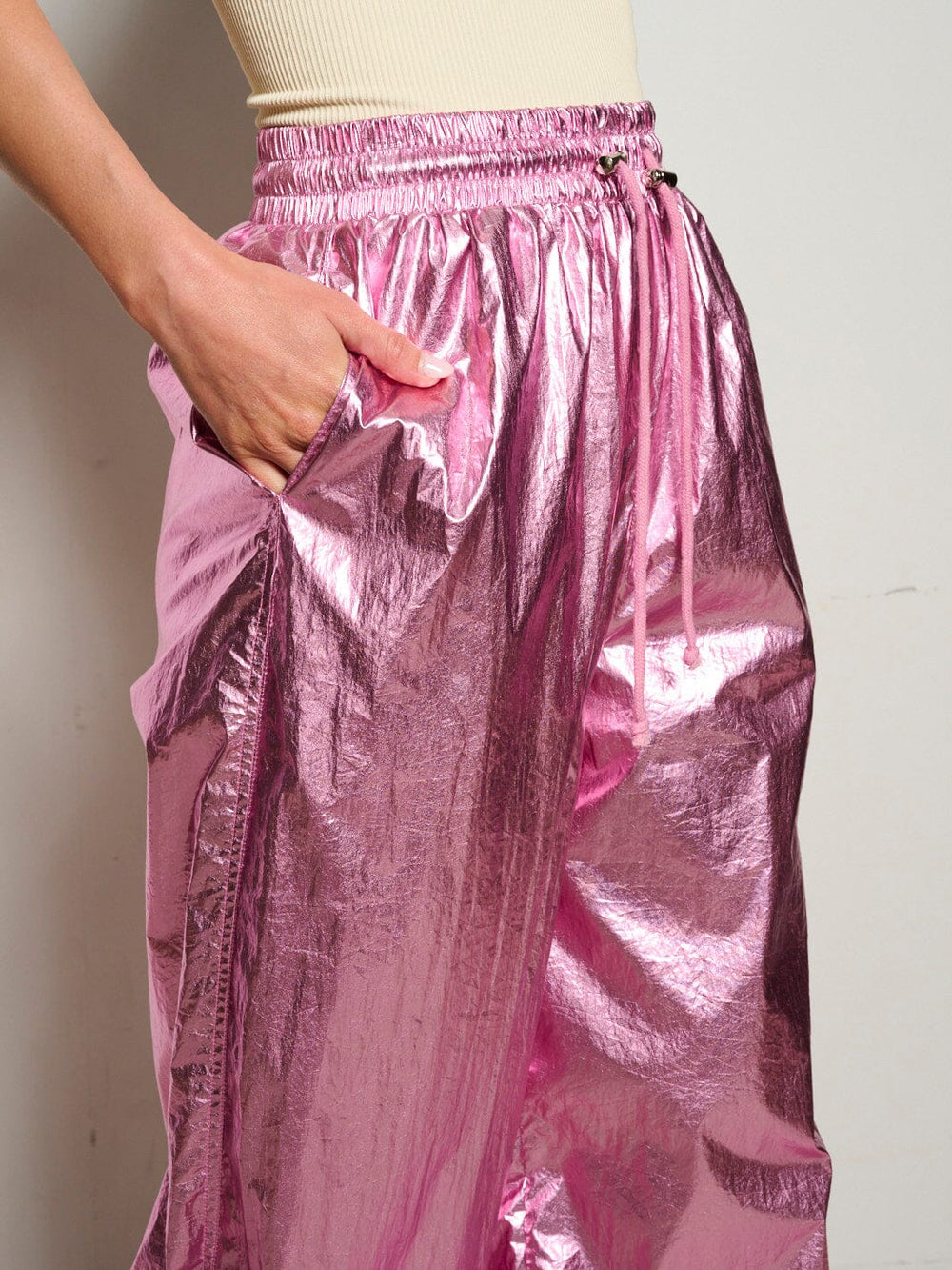 WOMEN'S ELASTIC WAIST POCKETS JOGGER METALLIC PANTS