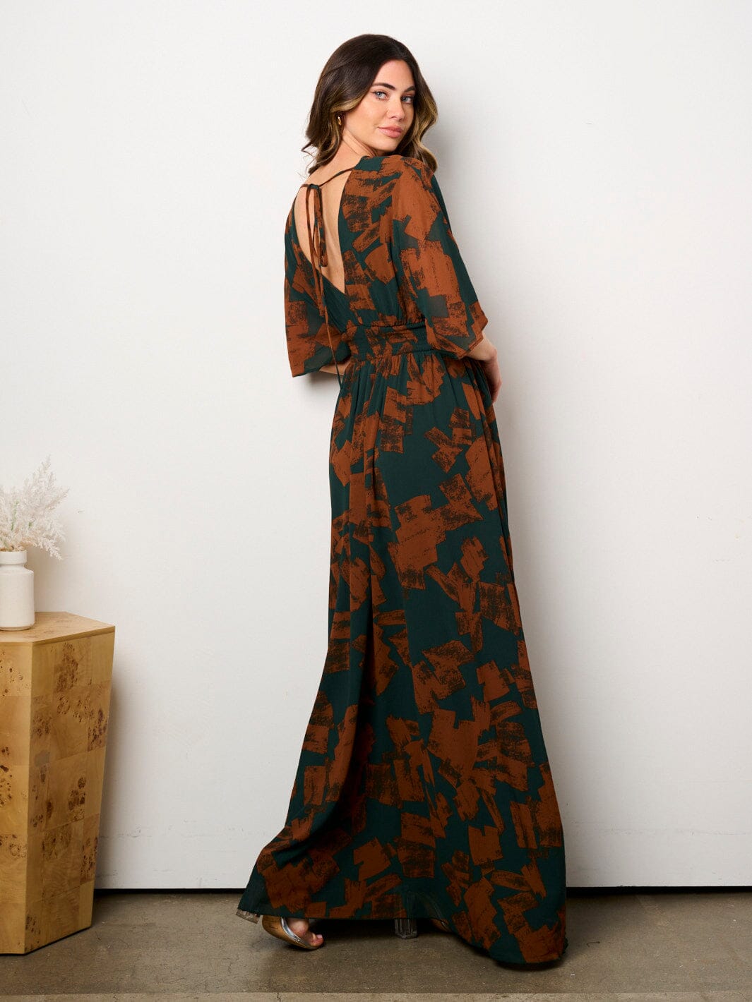 WOMEN'S SHORT SLEEVE MULTI PRINT SURPLICE MAXI DRESS
