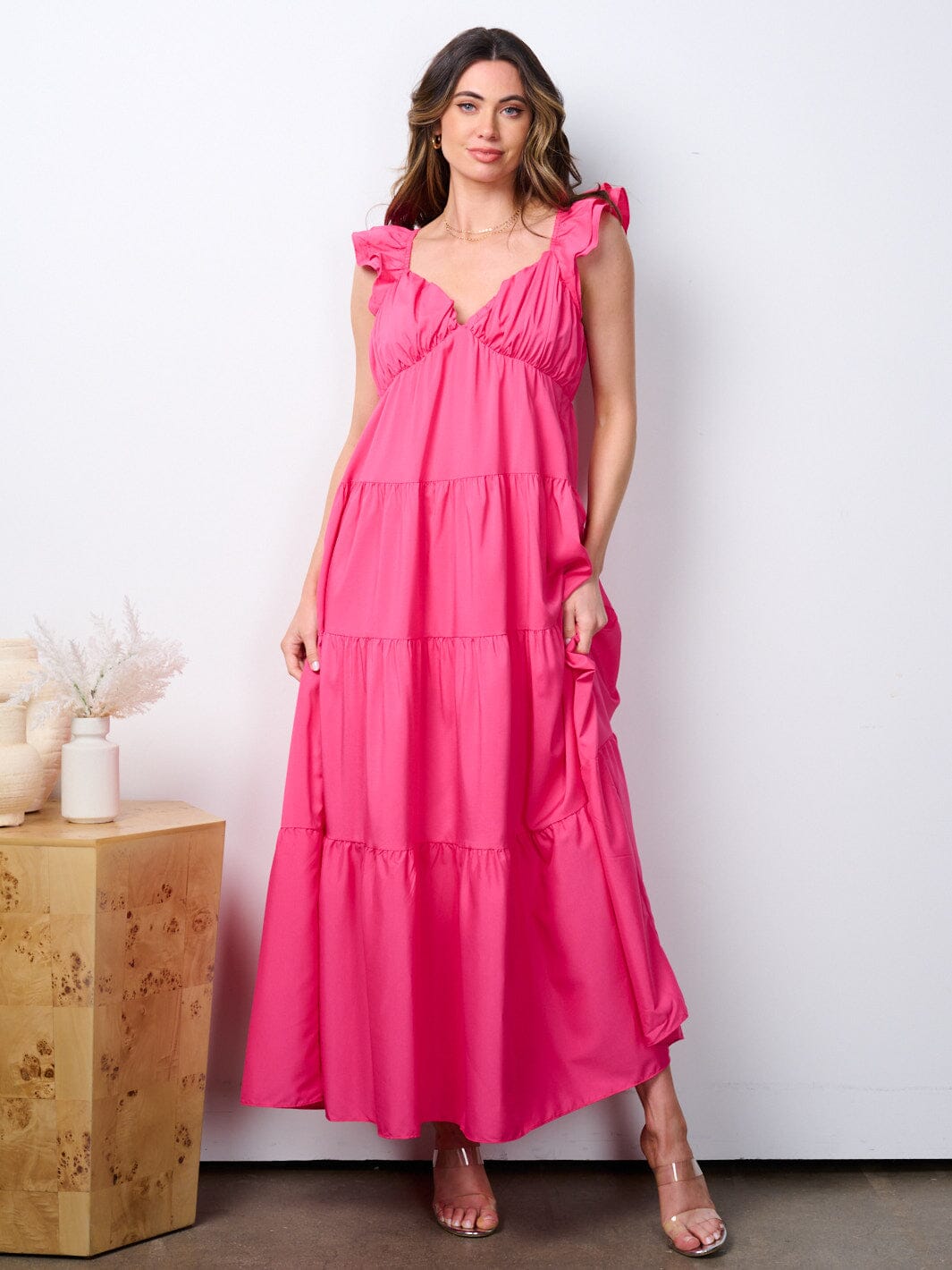 WOMEN'S SLEEVELESS V-NECK TIERED MAXI DRESS