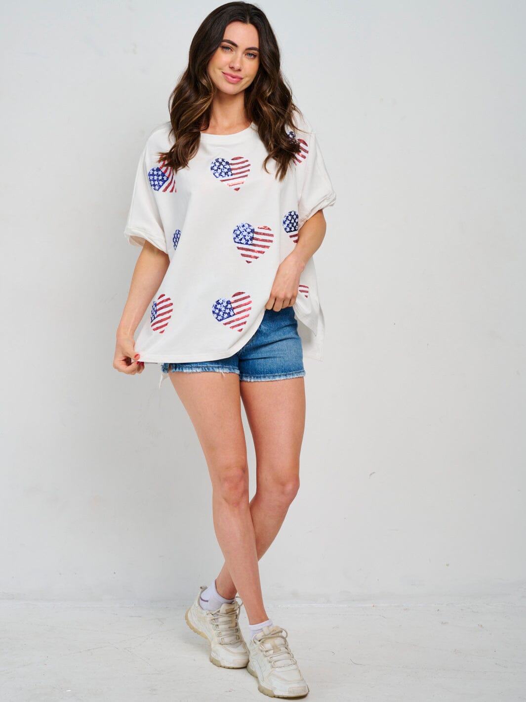 WOMEN'S SHORT SLEEVE HIGH-LOW PATRIOTIC HEARTS SHIRT