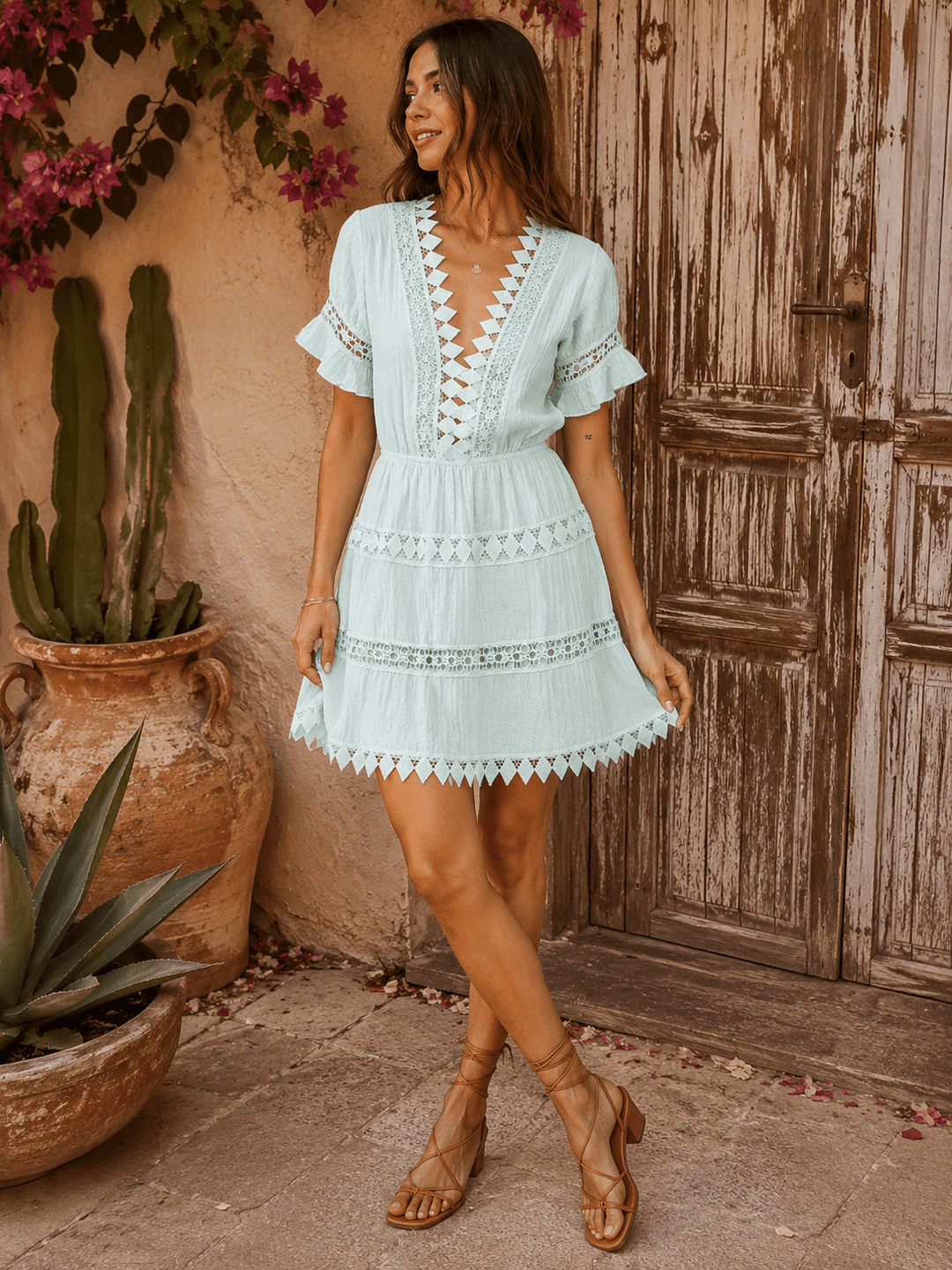 ******WOMEN'S SHORT SLEEVE V-NECK ELASTIC WAIST CROCHET DETAILED MINI DRESS