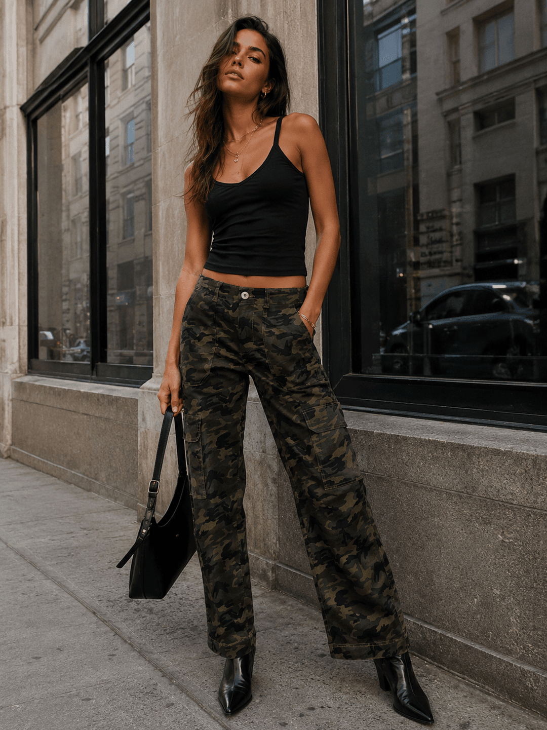 WOMEN'S BUTTON CLOSURE CARGO POCKETS STRAIGHT LEG CAMO PRINT PANTS