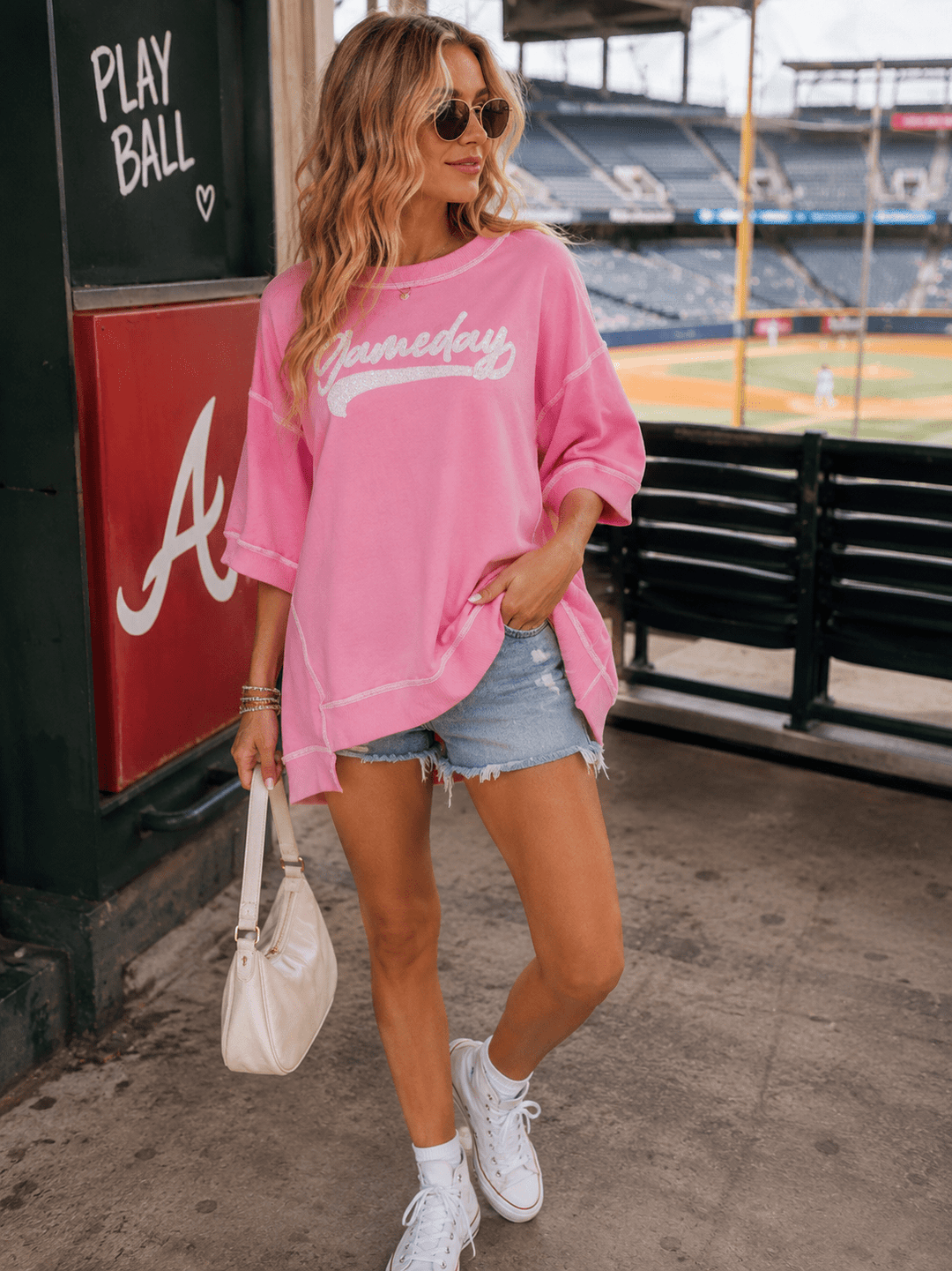 WOMEN'S SHORT SLEEVE LOOSE FIT HIGH-LOW GAME DAY TOP