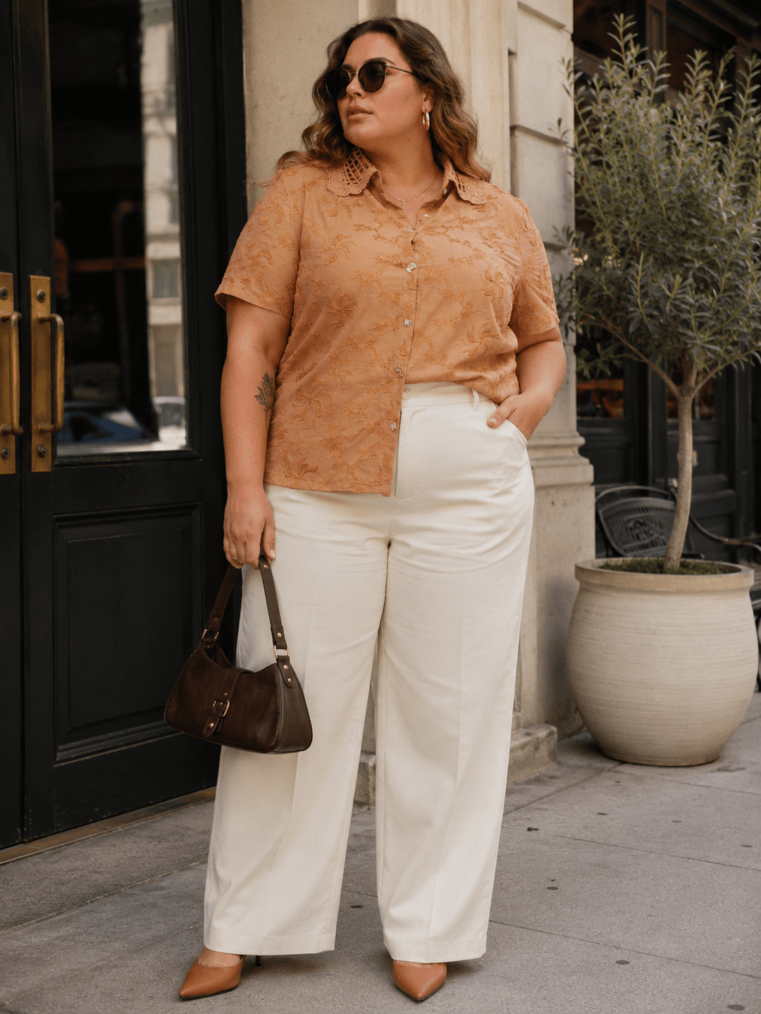 PLUS SIZE SHORT SLEEVE BUTTON UP EMBROIDERY BLOUSE