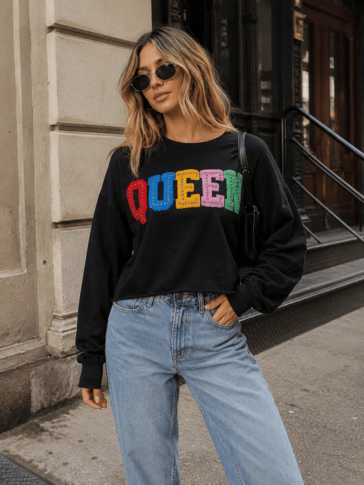 WOMEN'S LONG SLEEVE QUEEN PULLOVER SWEATER