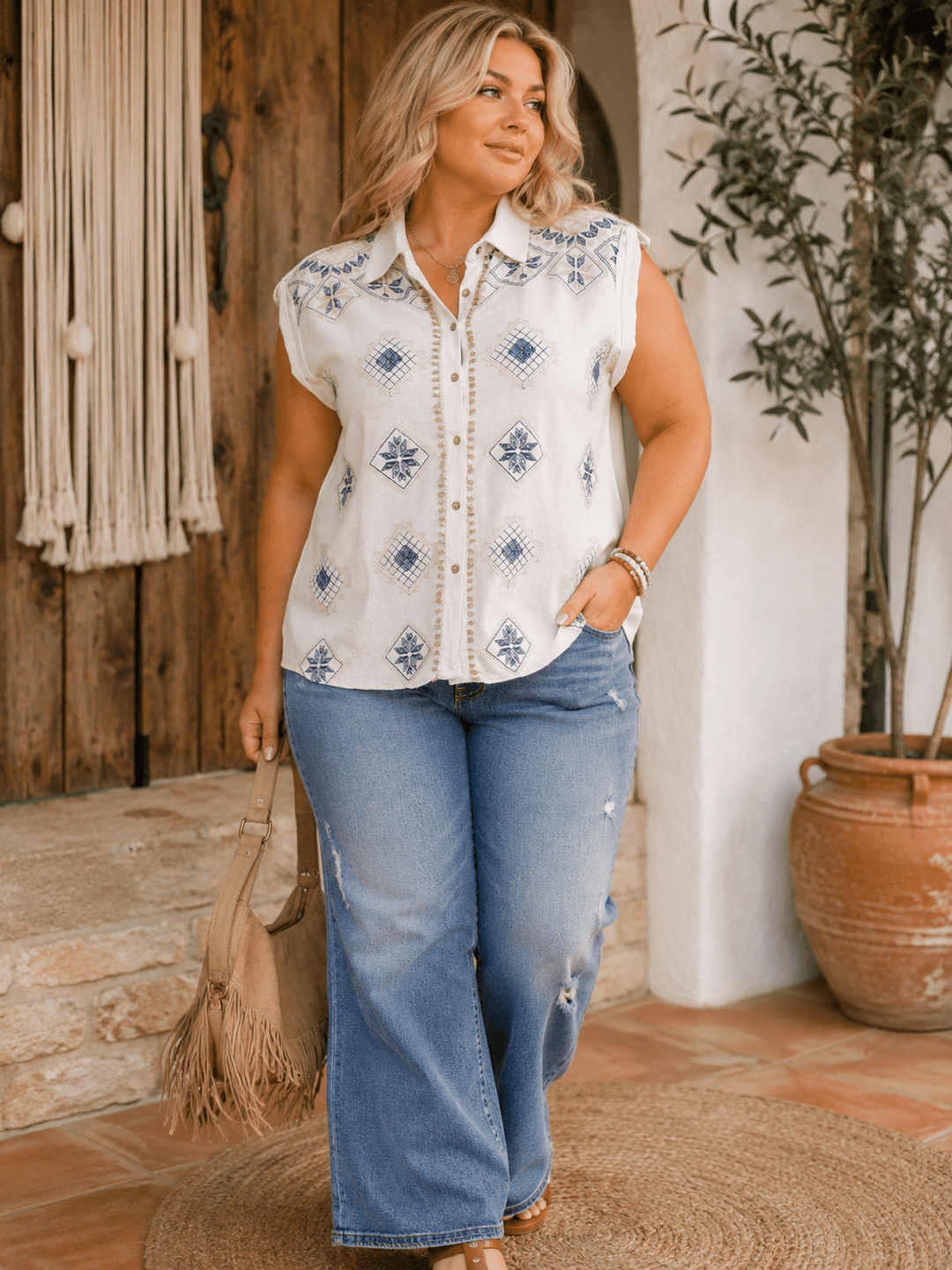 PLUS SIZE SHORT SLEEVE V-NECK BUTTON UP EMBROIDERY LINEN BLOUSE