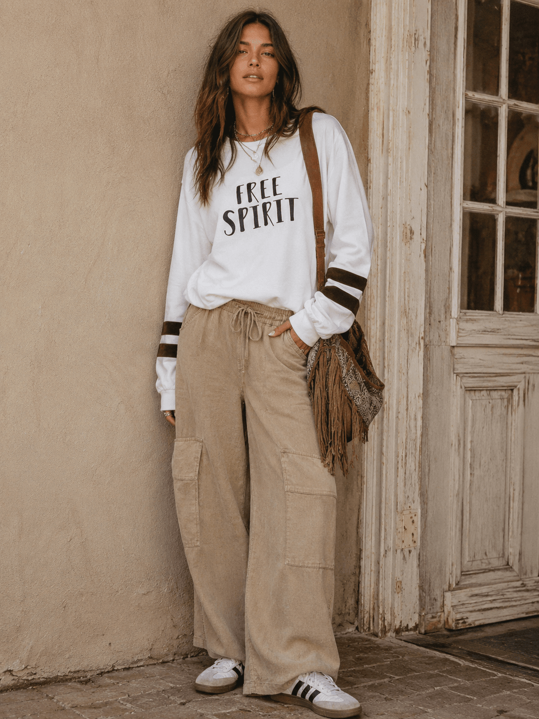 WOMEN'S LONG SLEEVE FREE SPIRIT GRAPHIC TOP