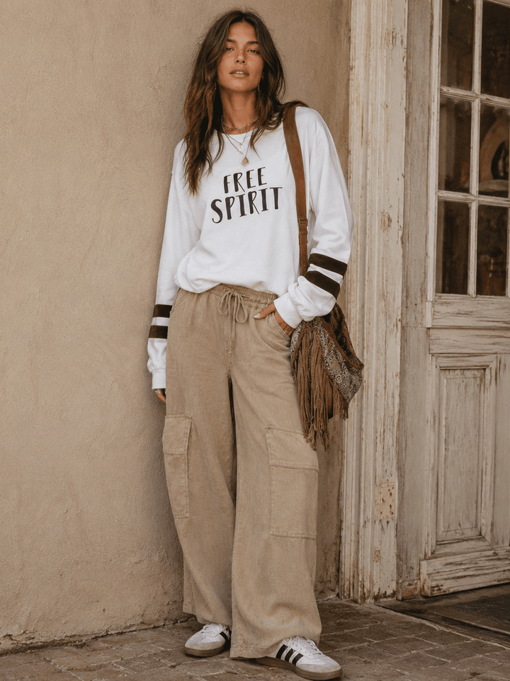 WOMEN'S LONG SLEEVE FREE SPIRIT GRAPHIC TOP