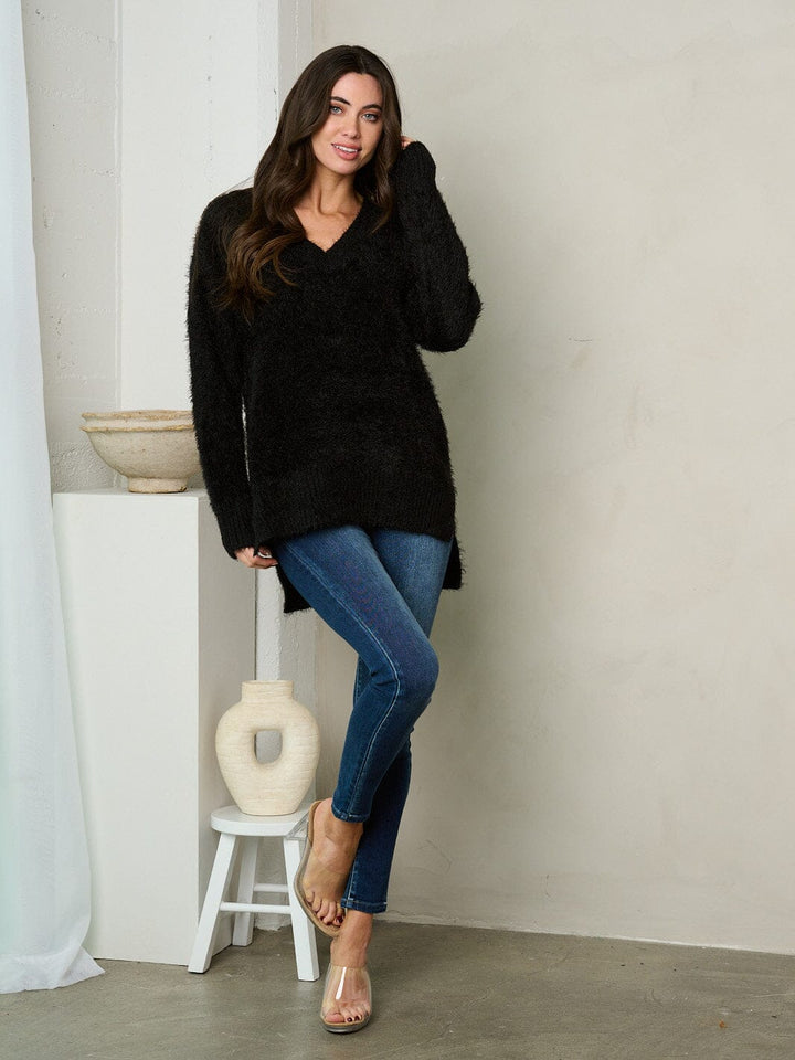 WOMEN'S LONG SLEEVE V-NECK FUZZY SWEATER