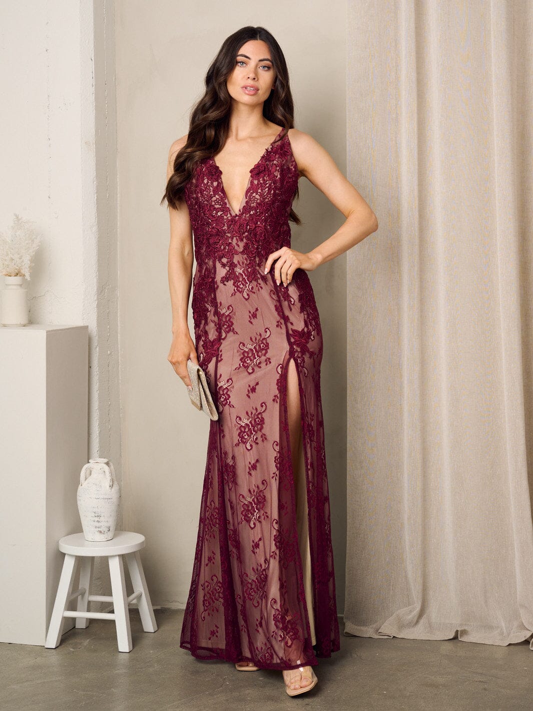 WOMEN'S SLEEVELESS V-NECK LACE FRONT SLIT MAXI GOWN DRESS
