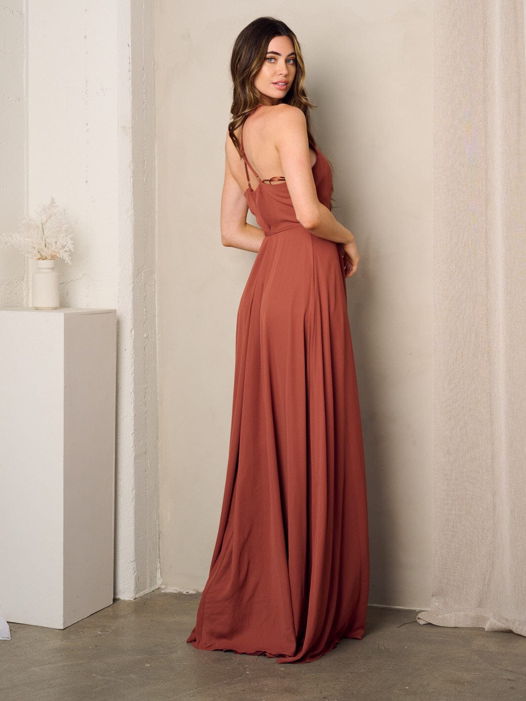 WOMEN'S SLEEVELESS SURPLICE SELF TIE MAXI DRESS