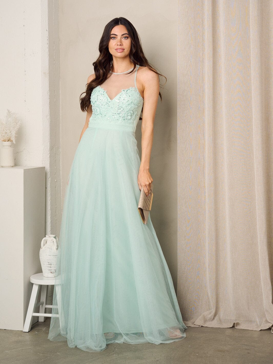 WOMEN'S SLEEVELESS OPEN BACK LACE & EMBROIDERY DETAILED MAXI GOWN DRESS