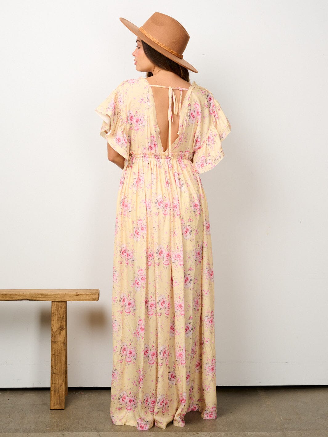 WOMEN'S SHORT SLEEVE V-NECK BACK TIE FLORAL MAXI DRESS