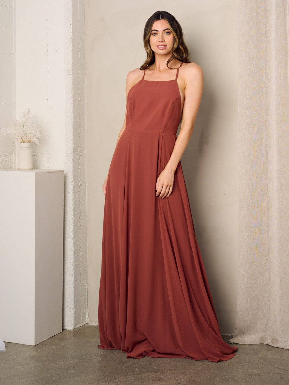 WOMEN'S SLEEVELESS OPEN BACK MAXI DRESS