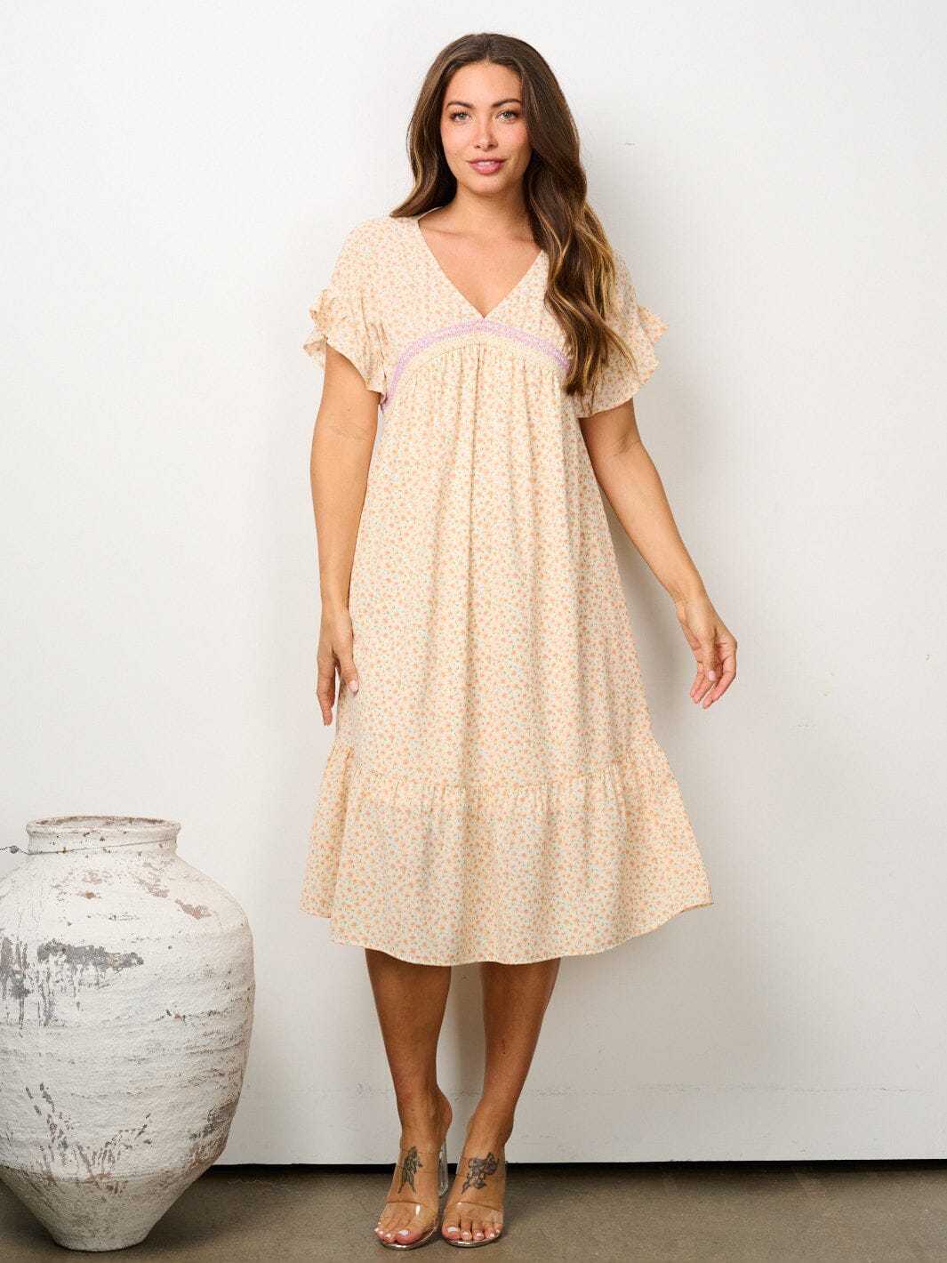 WOMEN'S SHORT RUFFLE SLEEVE V-NECK SMOCK FLORAL MIDI DRESS