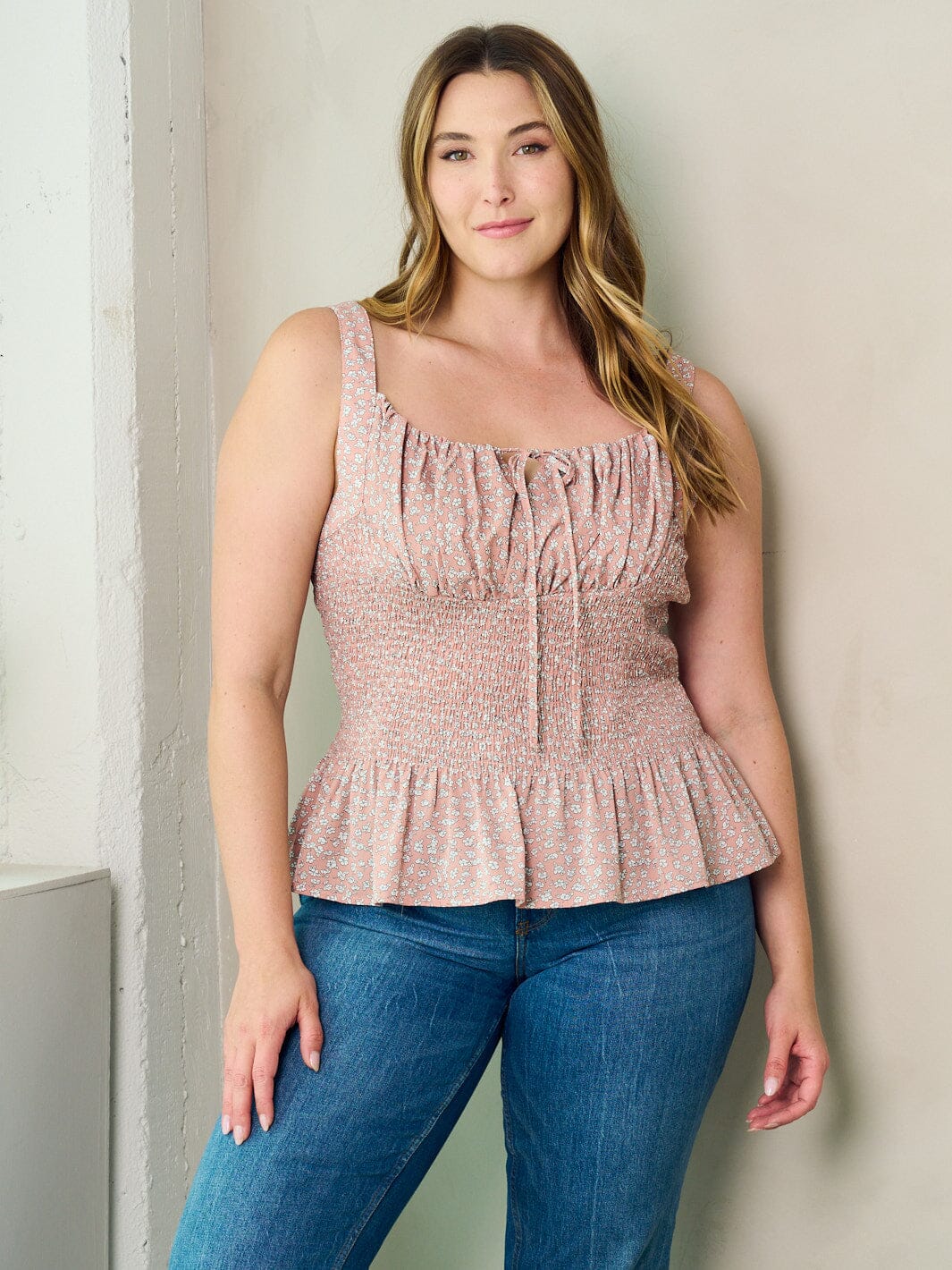 PLUS SIZE SLEEVELESS SMOCK PLEPLUM FLORAL TANK TOP